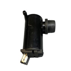 Pumpe for sprinklervæske