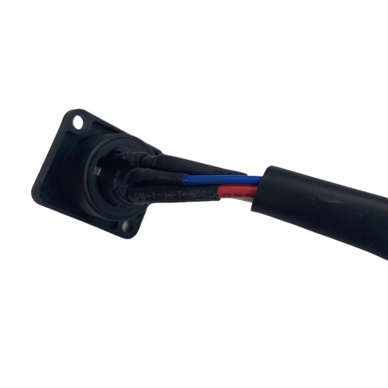 Ladehus for GO-EL med ledning og stik