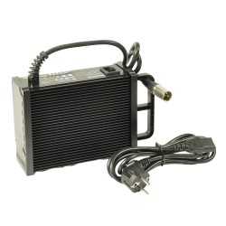 Elektronisk impulslader 24Volt 8Ah. 